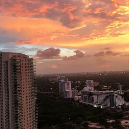 Lyx Suites At One Broadway In Brickell ไมอามี ภายนอก รูปภาพ