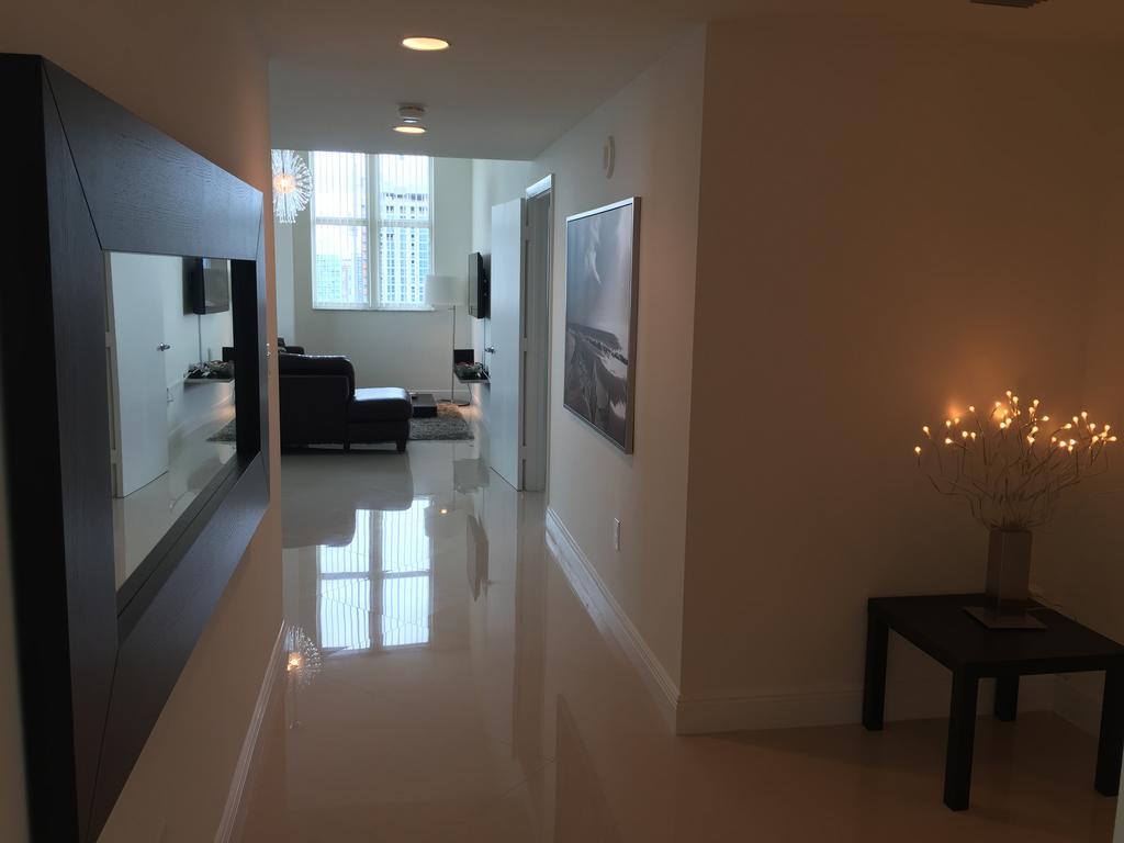 Lyx Suites At One Broadway In Brickell ไมอามี ภายนอก รูปภาพ