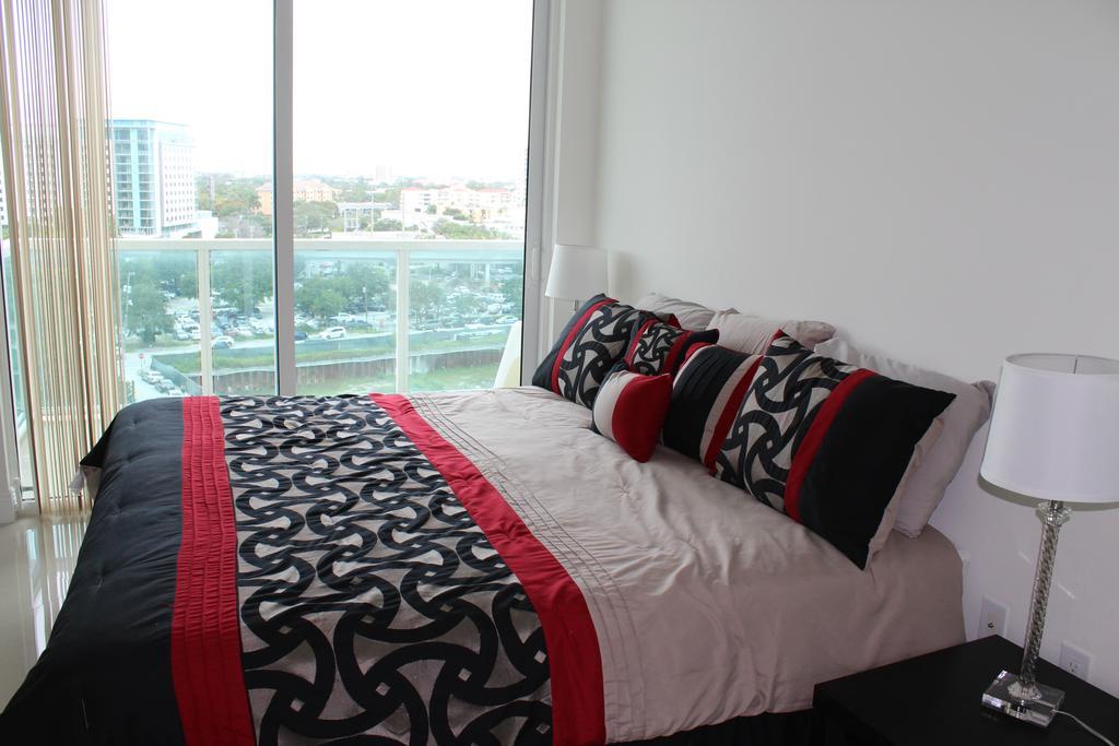 Lyx Suites At One Broadway In Brickell ไมอามี ภายนอก รูปภาพ