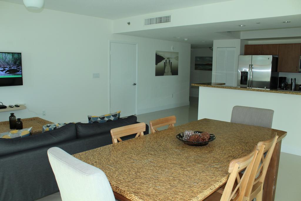 Lyx Suites At One Broadway In Brickell ไมอามี ภายนอก รูปภาพ