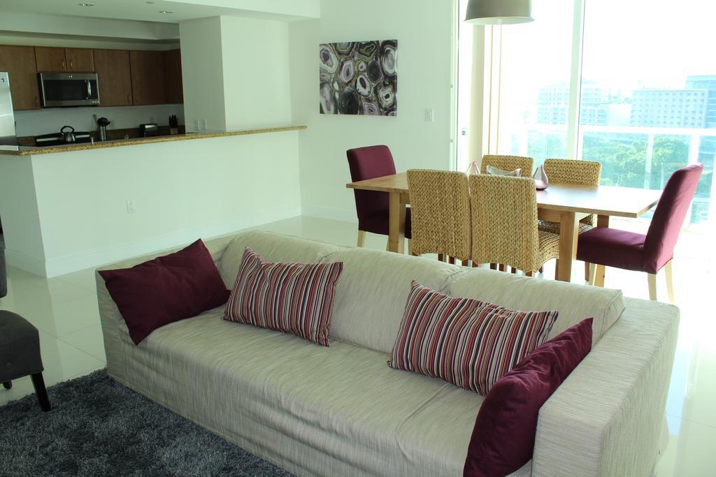 Lyx Suites At One Broadway In Brickell ไมอามี ภายนอก รูปภาพ