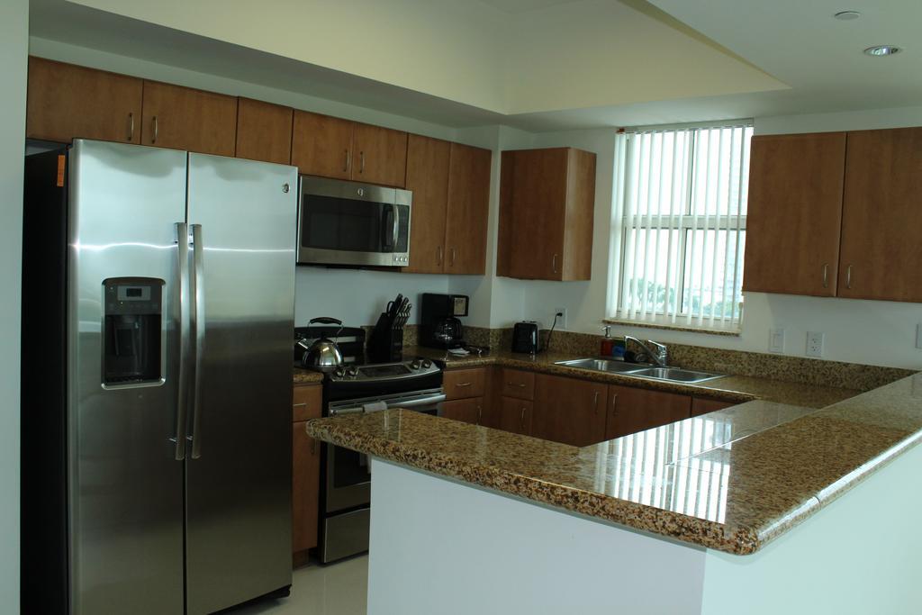 Lyx Suites At One Broadway In Brickell ไมอามี ภายนอก รูปภาพ