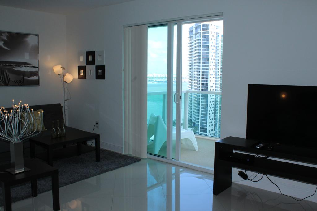 Lyx Suites At One Broadway In Brickell ไมอามี ภายนอก รูปภาพ